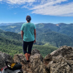 Poiana Glăvoi-Piatra Galbenei-Avenul Borțig-Cheile Galbenei-Poiana Florilor-Peștera Ghețarul de la Focul Viu