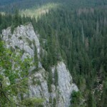 Poiana Glăvoi-Piatra Galbenei-Avenul Borțig-Cheile Galbenei-Poiana Florilor-Peștera Ghețarul de la Focul Viu